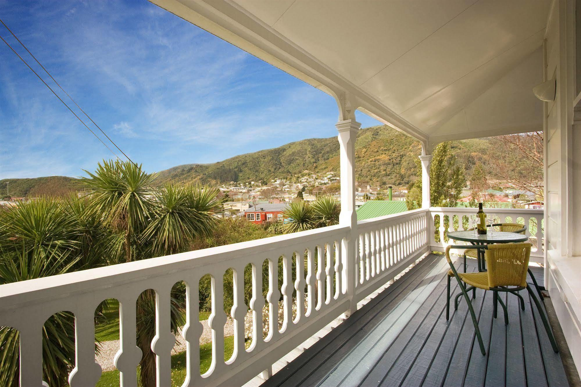 Sennen House Boutique Accommodation Picton Eksteriør billede